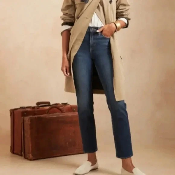 Banana Republic Straight Jeans - Picture 1 of 13